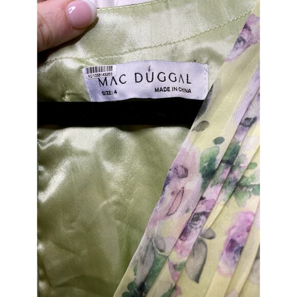 Mac Duggal Green Floral Chiffon Tiered Ruffle Puff Sleeve Gown Size 4 - Picture 5 of 10